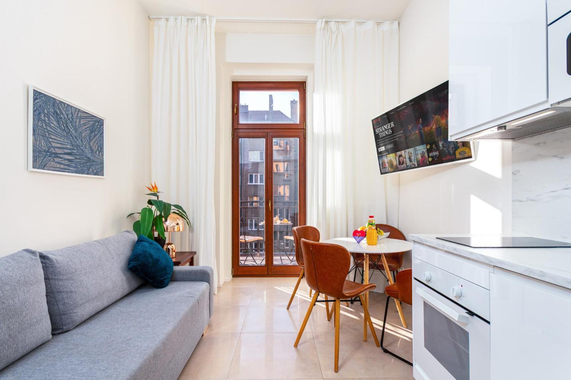 Cozy Gateway Apartment