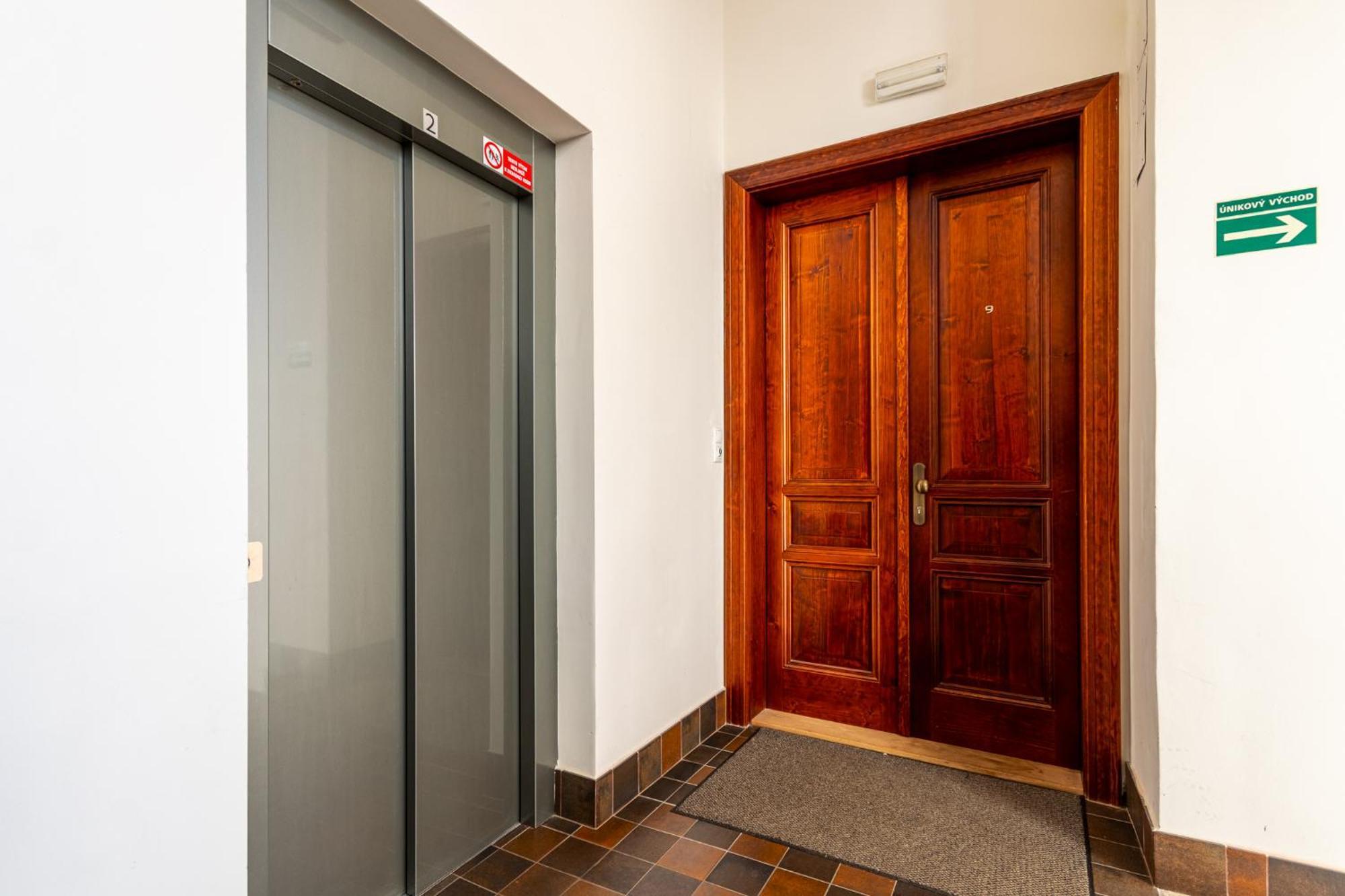 Cozy Gateway Apartment *